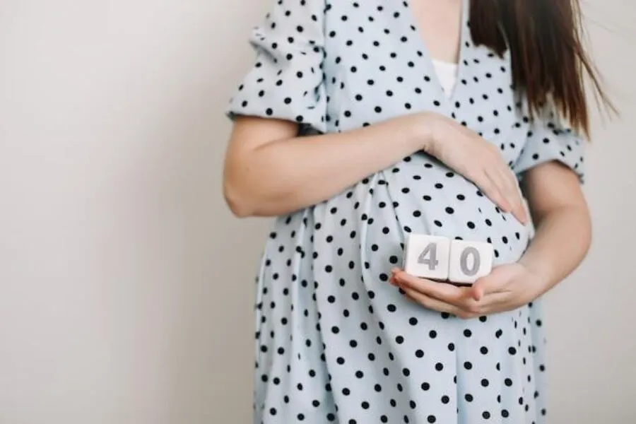 Ciąża po 40 – co warto wiedzieć o późnym macierzyństwie?